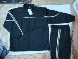 福州榮登貿易 雪克套網布男套裝貨源充足，覆蓋鞋帽、服飾、童裝零售與批發